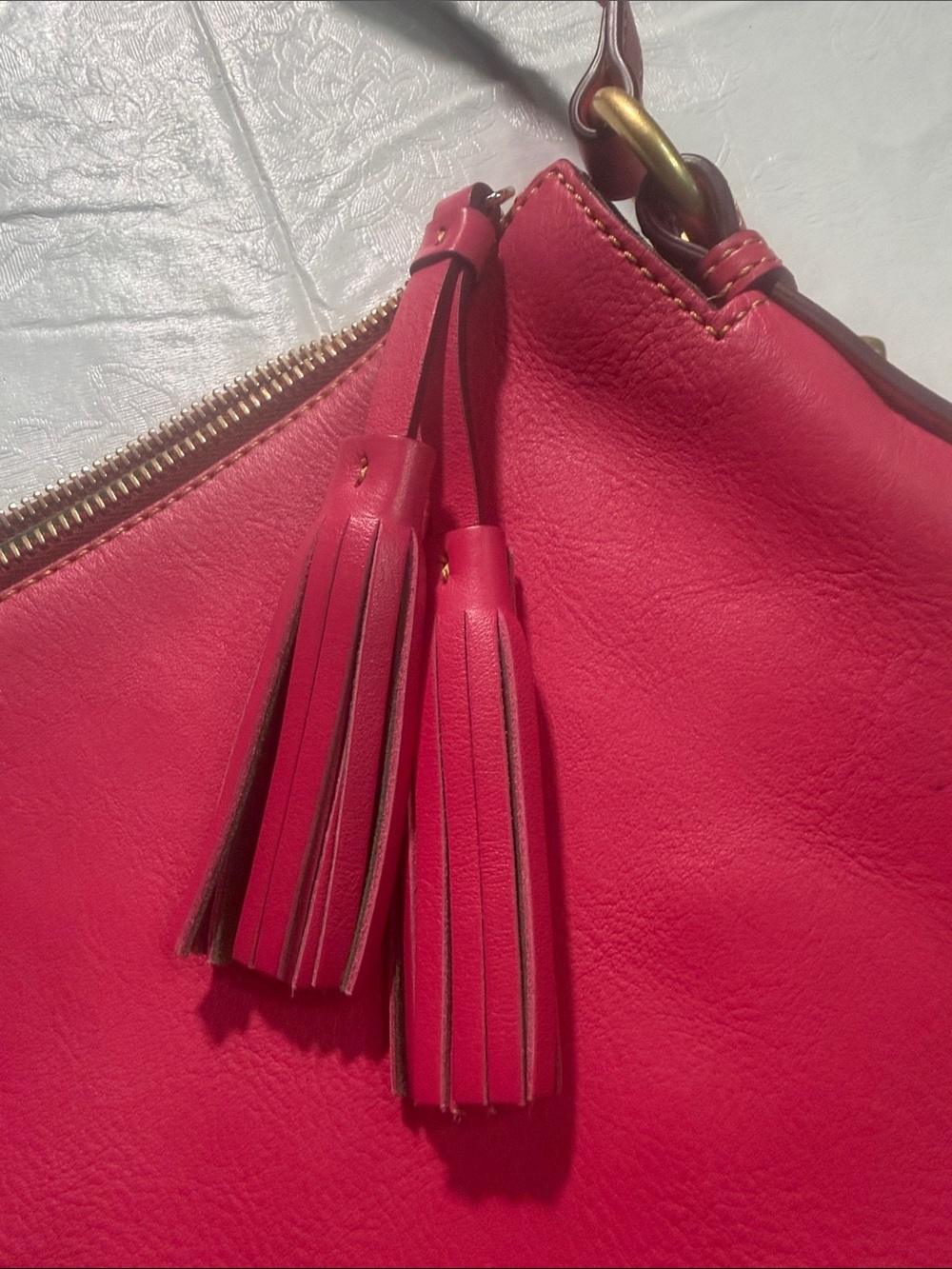 Dooney & Bourke beautiful bright pink shoulder bag - Picture 6 of 16